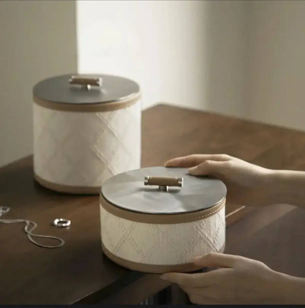 Шкатулка круглая плетеная металл крышка 8*17 см 3
